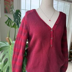 Vintage 2000s Eddie Bauer Henley Burgundy and Red Striped Sleeve Sweater Medium